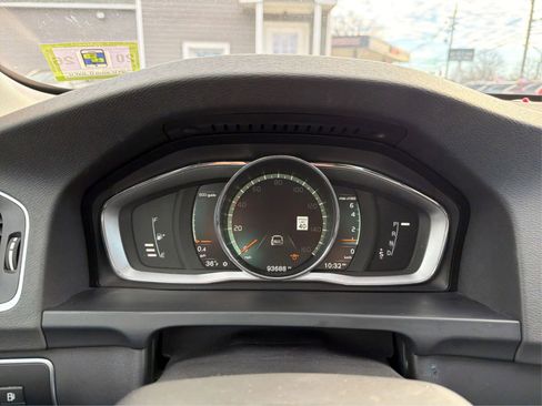 Used 2017 Volvo S60 T5 Dynamic w/ Vision Package image 20