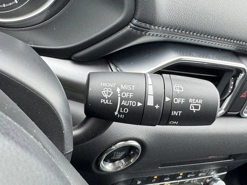 Used 2025 MAZDA CX-5 AWD 2.5 S w/ Select Package image 23