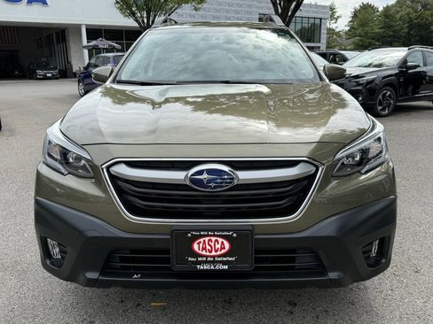Certified 2022 Subaru Outback Premium image 3