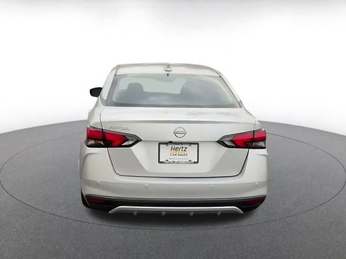 Used 2025 Nissan Versa SV FWD image 12