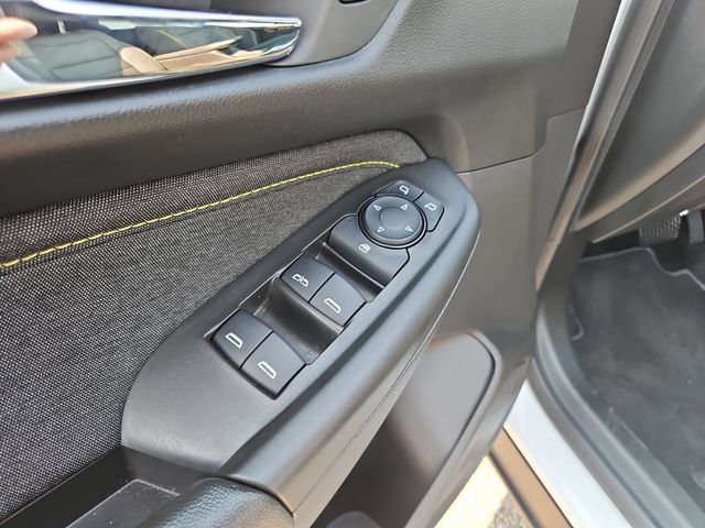 Used 2025 Chevrolet TrailBlazer ACTIV w/ Driver Confidence Package FWD image 12