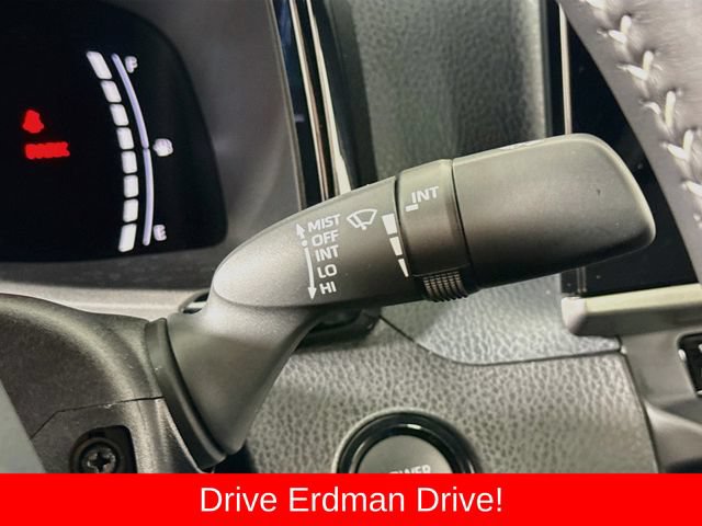 Used 2026 Toyota Camry SE FWD image 16