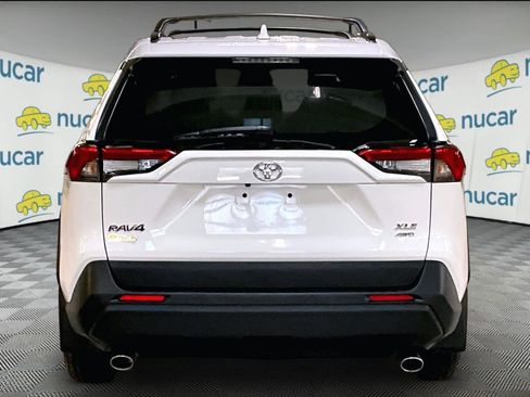 Used 2023 Toyota RAV4 XLE w/ Convenience Package image 5