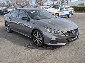 Used 2022 Nissan Altima 2.5 SR video 2