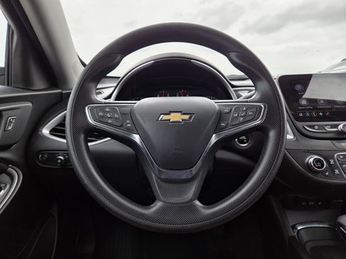 Used 2024 Chevrolet Malibu LT FWD image 11