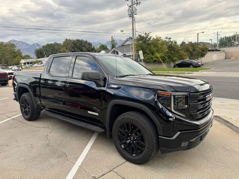 Used 2023 GMC Sierra 1500 Elevation image 3