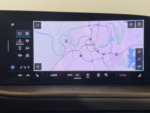 Used 2025 Audi Q5 Premium w/ Convenience Package image 29