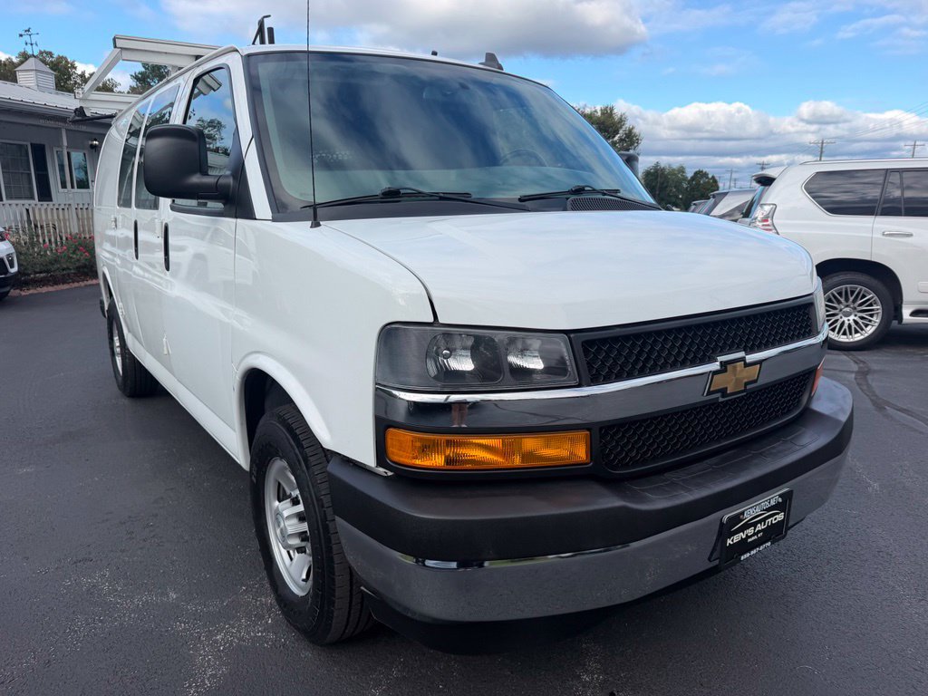 Used 2020 Chevrolet Express 2500 w/ Driver Convenience Package RWD image 3