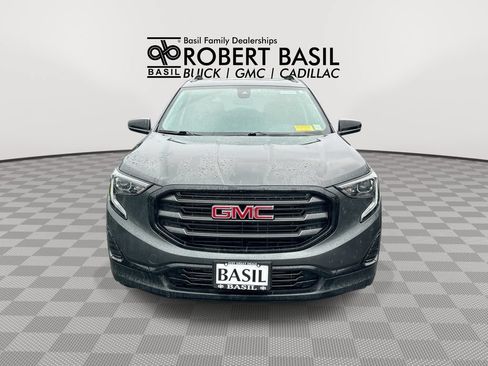 Used 2020 GMC Terrain SLE w/ Driver Convenience Package AWD/4WD image 3