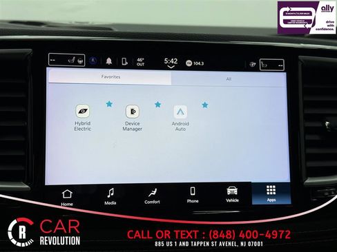 Used 2023 Chrysler Pacifica Touring-L image 24