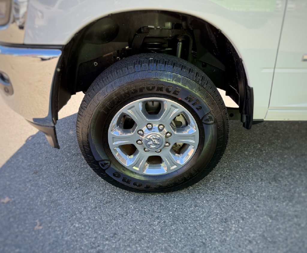 Used 2025 RAM 2500 Big Horn AWD/4WD image 18