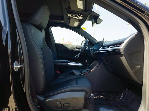 Used 2025 BMW X2 xDrive28i w/ Technology Package image 21