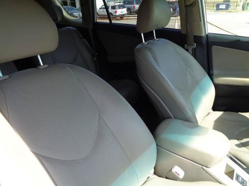 Used 2008 Toyota RAV4 Limited AWD/4WD image 19