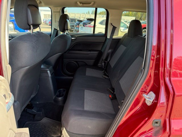 Used 2011 Jeep Patriot Latitude AWD/4WD image 10