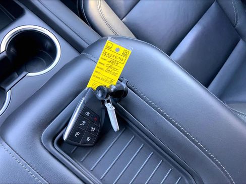 Used 2024 Chevrolet Tahoe LT AWD/4WD image 29