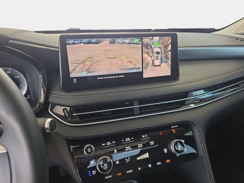 Certified 2023 INFINITI QX60 Luxe w/ Performance Audio Package AWD/4WD image 22
