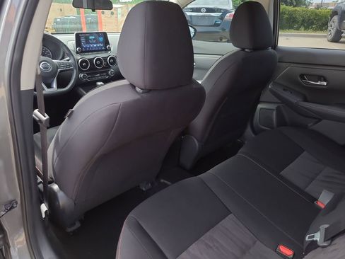 Certified 2021 Nissan Sentra SR FWD image 9