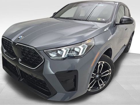 New 2026 BMW X2 xDrive28i w/ Technology Package image 1