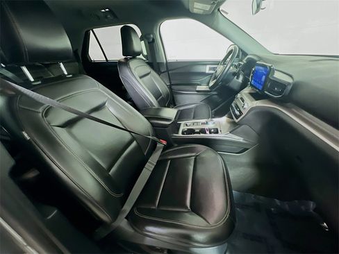Used 2023 Ford Explorer XLT w/ Equipment Group 202A image 26
