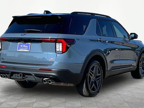 Certified 2025 Ford Explorer ST AWD/4WD image 2
