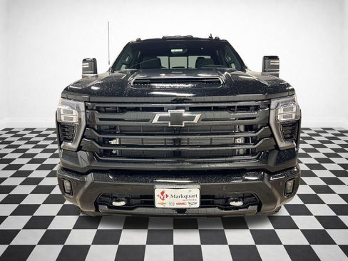 New 2026 Chevrolet Silverado 2500 High Country w/ High Country Premium Package AWD/4WD image 3