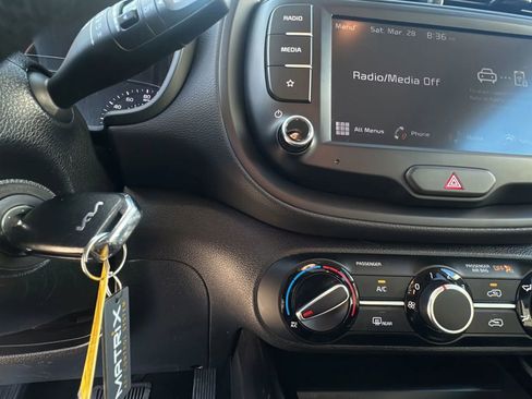 Used 2022 Kia Soul LX FWD image 20