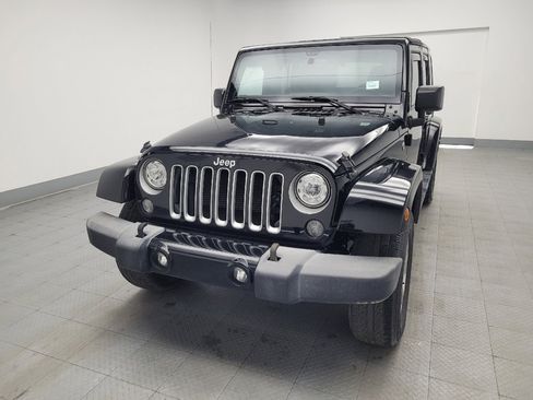 Used 2017 Jeep Wrangler Unlimited Sahara w/ Max Tow Package image 15