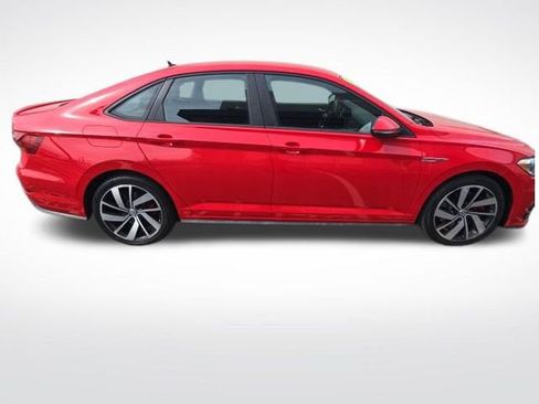Used 2019 Volkswagen Jetta GLI image 8