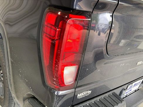 Used 2022 GMC Sierra 1500 Elevation AWD/4WD image 13