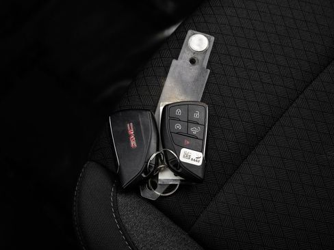 Used 2023 GMC Sierra 1500 Elevation image 60