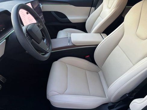 Used 2026 Tesla Model X AWD/4WD image 11