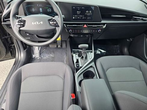 New 2026 Kia Niro LX FWD image 19
