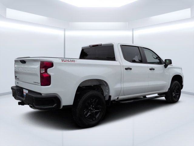 Used 2025 Chevrolet Silverado 1500 Custom Trail Boss AWD/4WD image 3
