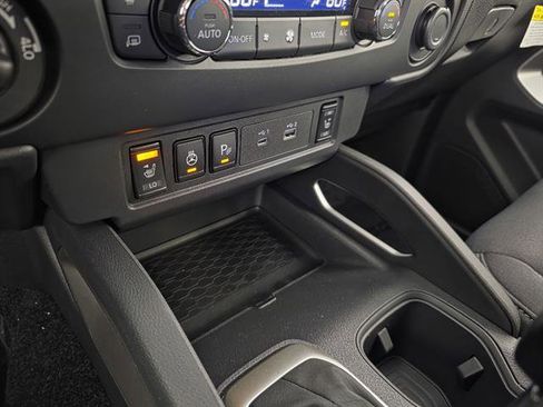 New 2026 Nissan Frontier SV AWD/4WD image 37