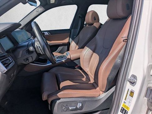 Used 2019 BMW X5 xDrive40i AWD/4WD image 16