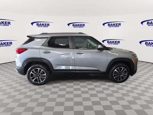 Used 2024 Chevrolet TrailBlazer LT w/ Convenience Package AWD/4WD image 4