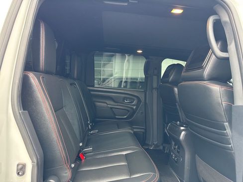 Used 2021 Nissan Titan PRO-4X w/ Pro-4x Convenience Package image 22