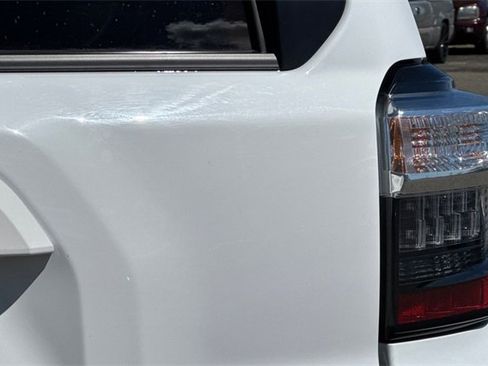 Used 2022 Toyota 4Runner SR5 Premium image 50