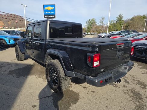 Used 2023 Jeep Gladiator Sport image 6