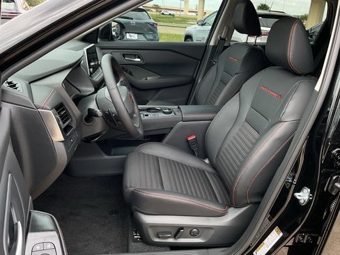 New 2026 Nissan Rogue SV AWD/4WD image 13