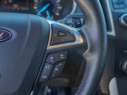 Used 2017 Ford Edge SEL image 14