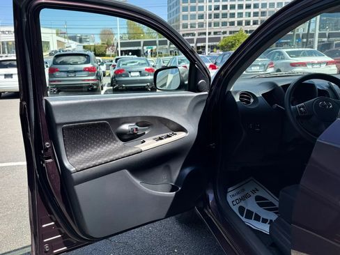 Used 2011 Scion xD FWD image 9
