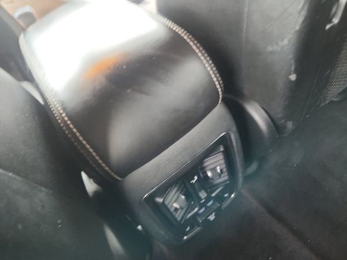 Used 2016 Jeep Grand Cherokee Limited w/ Trailer Tow Group IV image 33