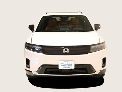 Used 2025 Honda Prologue Elite image 3