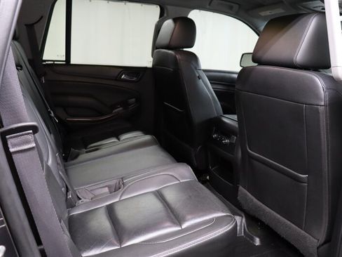 Used 2017 GMC Yukon SLT AWD/4WD image 30