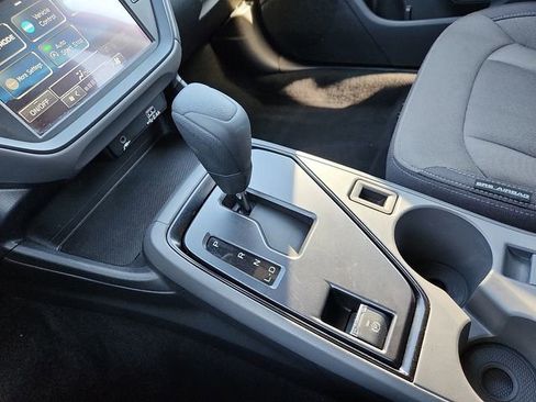 Certified 2025 Subaru Crosstrek 2.0i image 25