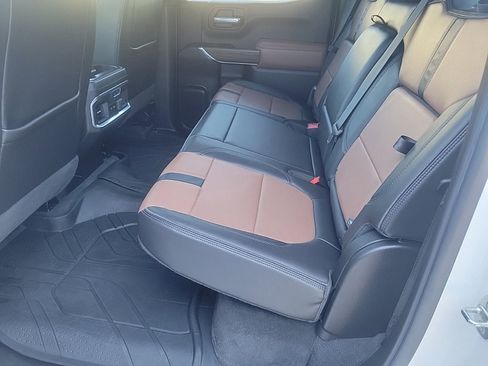 Used 2020 Chevrolet Silverado 1500 High Country w/ Technology Package image 16