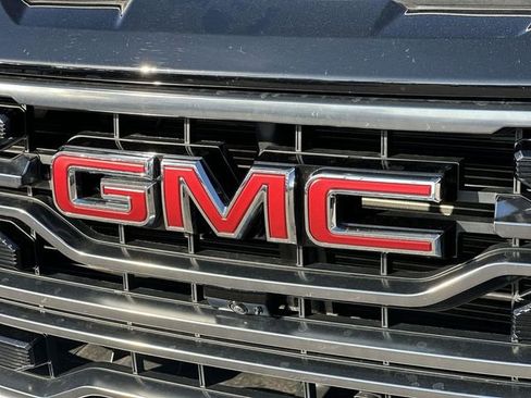 Used 2025 GMC Sierra 1500 AT4 image 30