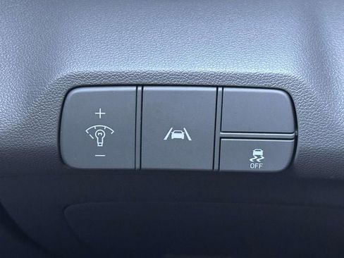 Used 2023 Hyundai Elantra SEL w/ Cargo Package image 38