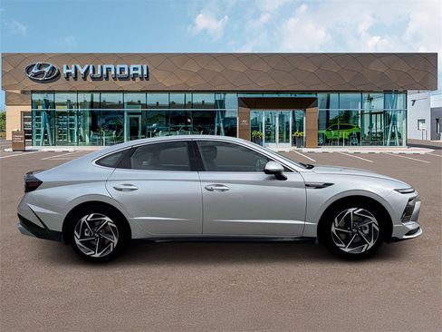 New 2026 Hyundai Sonata SEL image 9